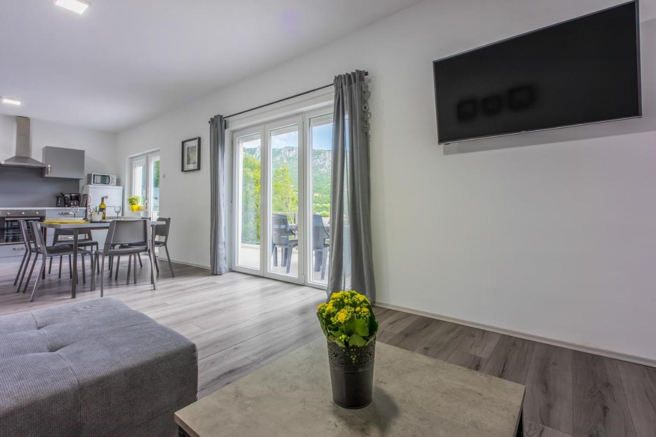 Holiday House Dino Bribir  Buitenkant foto